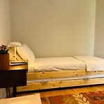 Lovely 2-Bedroom Rental Unit In Historic Funchal