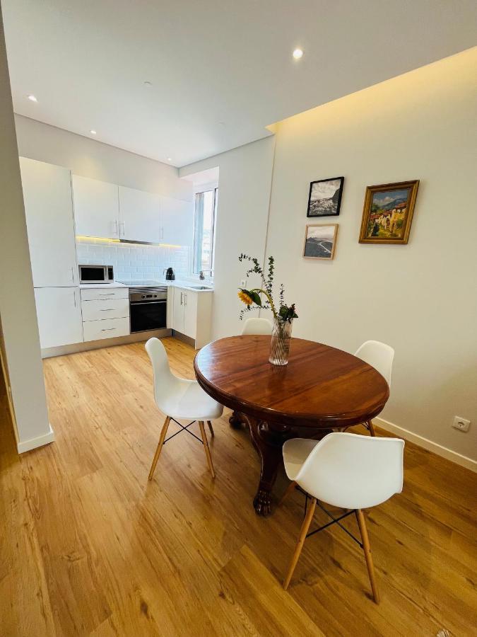 Lovely 2-bedroom Unit In Historic Appartement
